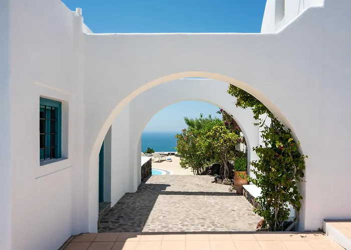 Oinos - Sunset Views * Ormos Athinios