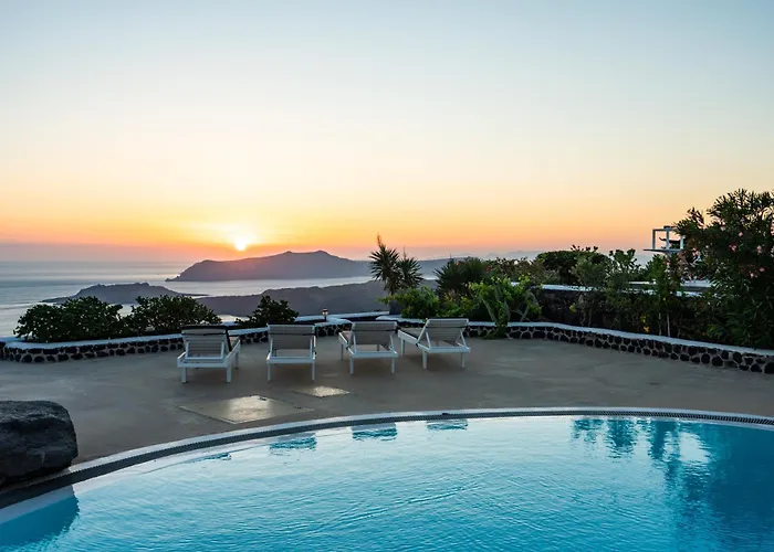 Oinos - Sunset Views * Ormos Athinios